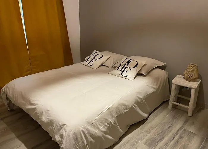 Appartement Coquet Dans Le Centre De Meze